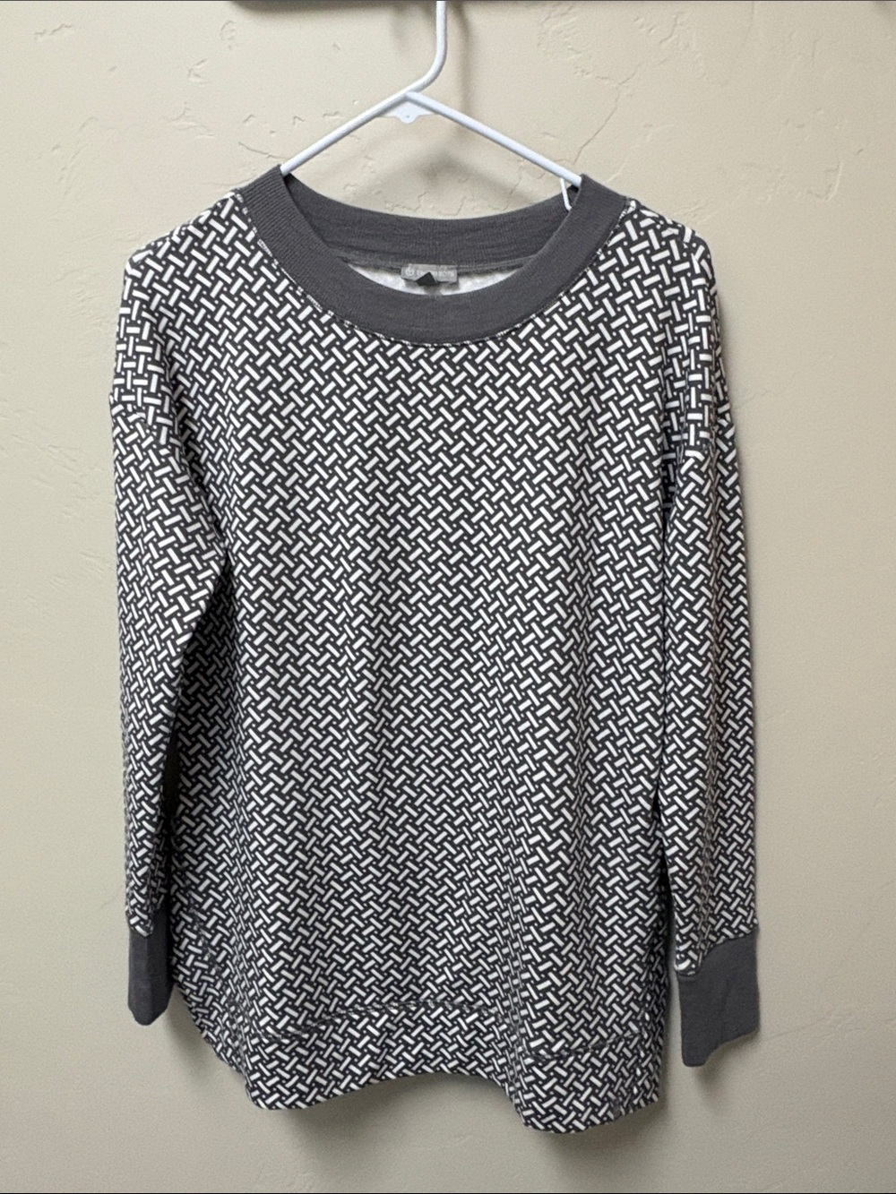 Talbots grey and white sweater- small